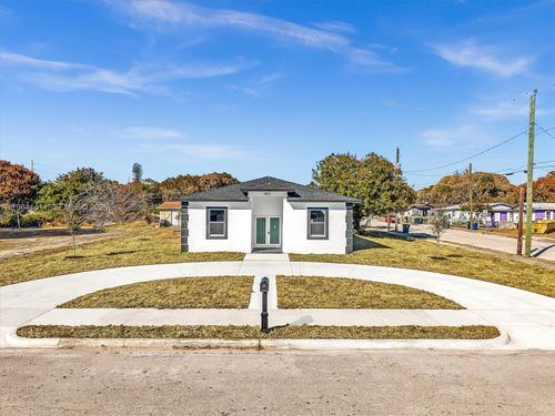 803 N 20th St, Fort Pierce, FL, 34950-6004 | Card Image