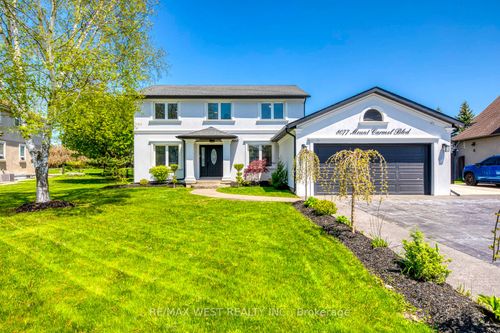 8077 Mount Carmel Blvd, Niagara Falls, ON, L2H2Y8 | Card Image