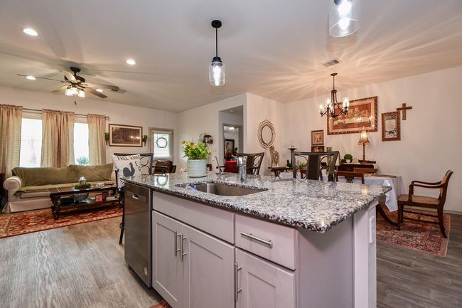 1237 Waterside Trce, House other with 4 bedrooms, 3 bathrooms and 2 parking in Sealy TX | Image 12