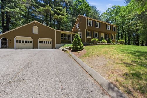 24 Novak Cir, Dracut, MA, 01826-4114 | Card Image