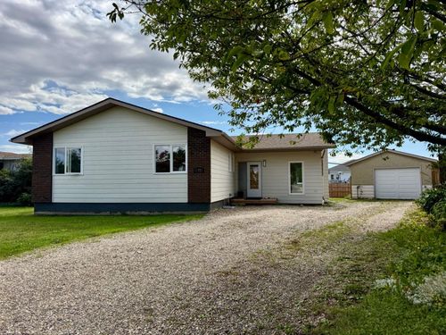 11721 103 Ave, Fairview, AB, T0H1L0 | Card Image