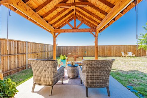 562 Water Valley Dr, Lavon, TX, 75166-3003 | Card Image