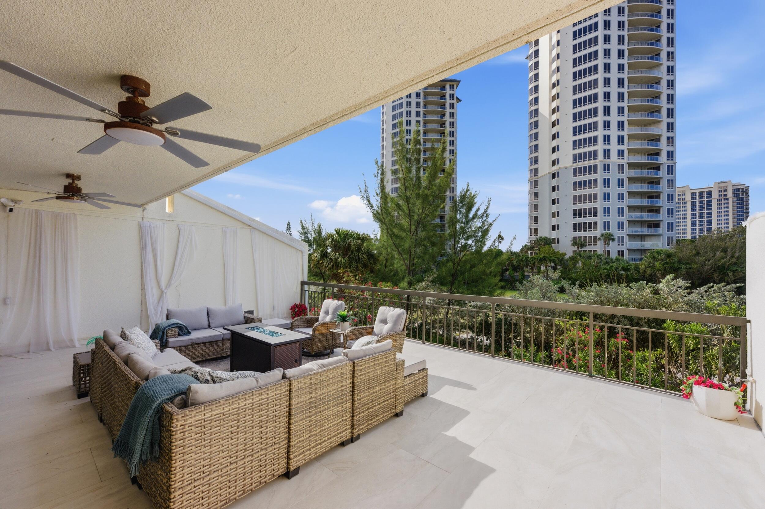 Residential in Singer Island 4