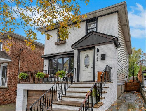 149 30th St, Bayonne, NJ, 07002-1829 | Card Image