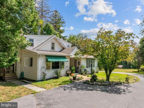 120 Diamond Rock Rd, PHOENIXVILLE, PA, 19460-2721 | Card Image