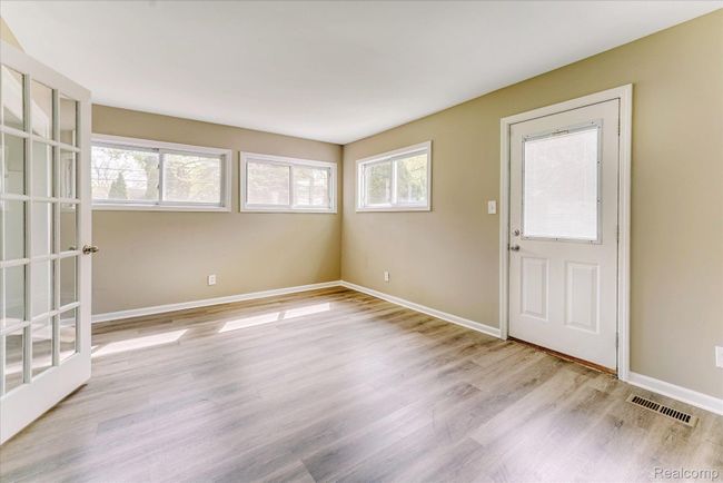 2365 Middlebelt Rd, House other with 4 bedrooms, 2 bathrooms and null parking in West Bloomfield MI | Image 24