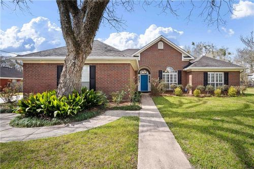 2750 Oakridge West Dr, Mobile, AL, 36608-8716 | Card Image