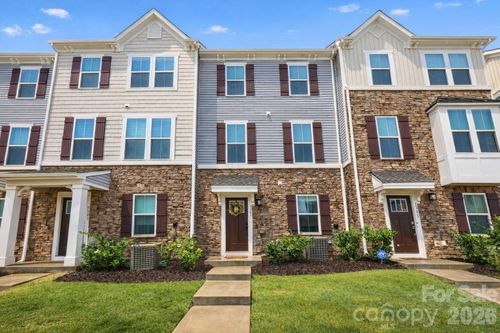 1305 Newell Towns Ln, Charlotte, NC, 28262-2864 | Card Image