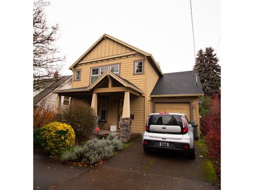 4049 Se Long St, Portland, OR, 97202 | Card Image