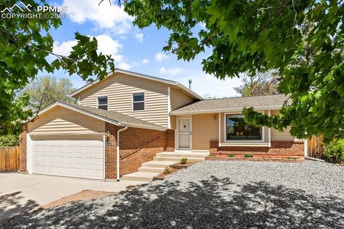 2326 Parliament Dr, Colorado Springs, CO, 80920-5304 | Card Image