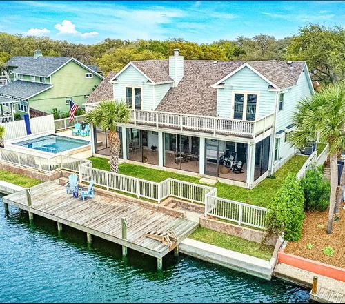 2011 Crescent Dr, Rockport, TX, 78382-3615 | Card Image