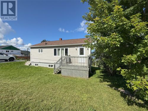 47 Quinton St, Corner Brook, NL, A2H1M7 | Card Image
