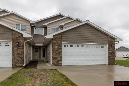 642 Haeberle Ave, New Ulm, MN, 56073-1376 | Card Image