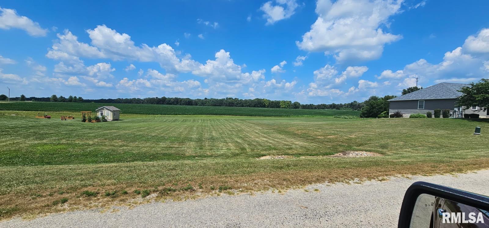 Land in Williamsfield