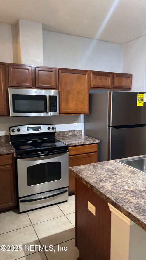 1013-625 Oakleaf Plantation Pkwy, Orange Park, FL, 32065-3544 | Card Image