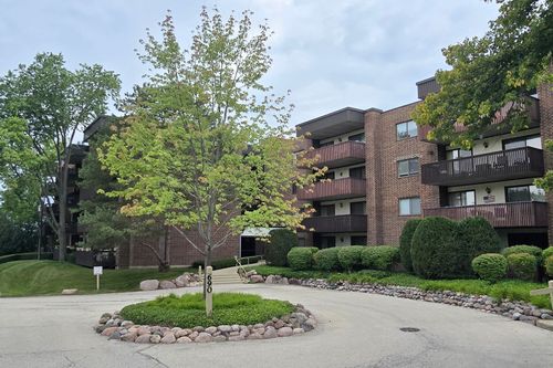 408-690 Chandler Rd, Gurnee, IL, 60031-3186 | Card Image
