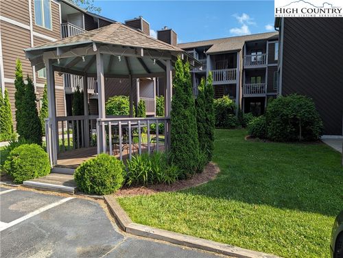unit-226-148 Royal Oaks Dr, Blowing Rock, NC, 28605-6256 | Card Image