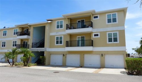 apt-204-6394 Banyan Blvd, NEW PORT RICHEY, FL, 34652-1724 | Card Image