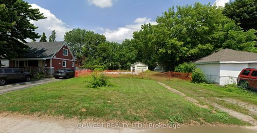 6585 Ash St, Niagara Falls, ON, L2G2H6 | Card Image