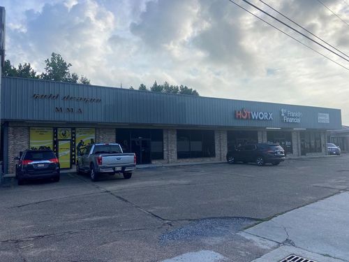 421A Memorial Blvd, Picayune, MS, 39466-5548 | Card Image