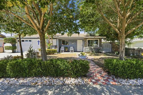 1078 W Madalyn Avenue, Tulare, CA, 93274 | Card Image