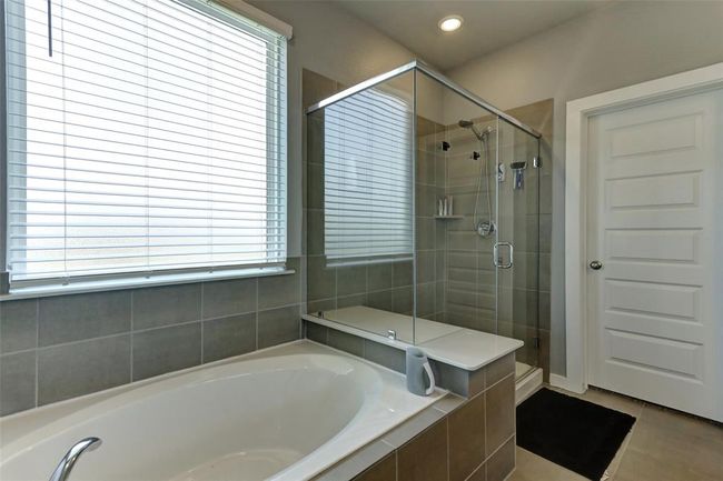 4910 Magnolia Springs Dr, House other with 4 bedrooms, 4 bathrooms and 2 parking in Pearland TX | Image 17
