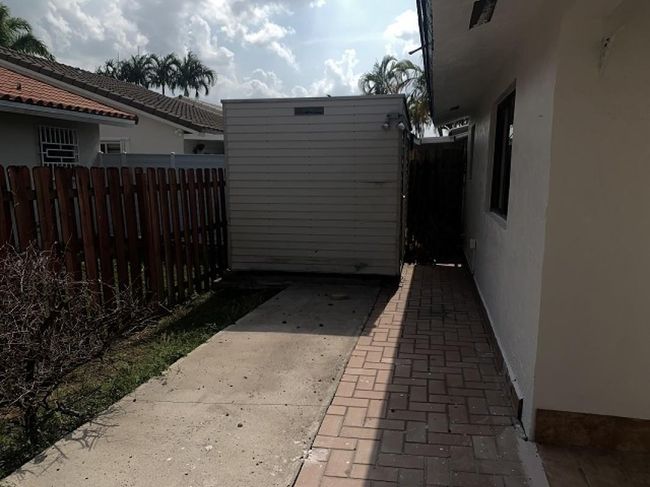 10258 Nw 129th St, House other with 3 bedrooms, 2 bathrooms and null parking in Hialeah FL | Image 18