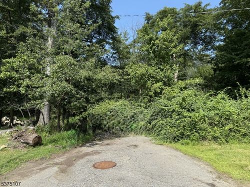 11 Bucknell Way, Hopatcong, NJ, 07843-1280 | Card Image