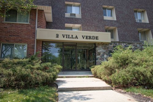 113-2 Villa Verde Dr, Buffalo Grove, IL, 60089-4137 | Card Image