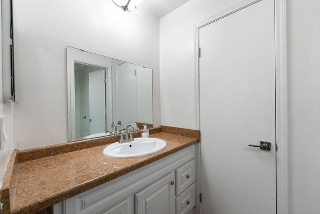 APT-102 - 5300 Carriageway Dr, Condo with 2 bedrooms, 1 bathrooms and 2 parking in Rolling Meadows IL | Image 14