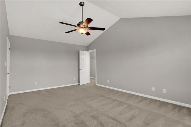 10905 Lemongrass Dr, Condo with 2 bedrooms, 3 bathrooms and null parking in Zionsville IN | Image 24