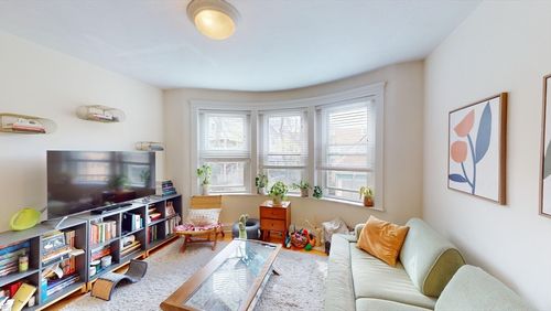 apt-4-672 Washington St, Brookline, MA, 02446-4548 | Card Image