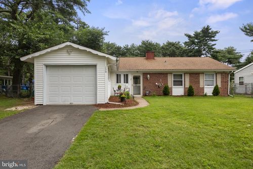 150 Sheffield Dr, Willingboro, NJ, 08046-1007 | Card Image