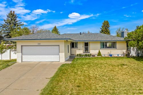 1205 Park Garden Rd, Great Falls, MT, 59404-3627 | Card Image