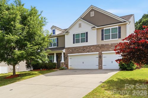 112 Meadow Stream Dr, Mount Holly, NC, 28120-9681 | Card Image