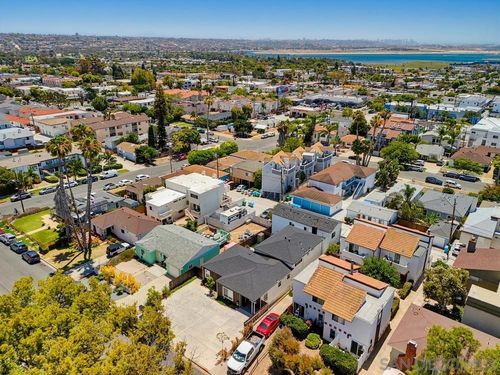 1953 Emerald St, San Diego, CA, 92109-3502 | Card Image