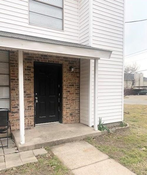 a-3741 Bonnie Dr, Fort Worth, TX, 76116-7067 | Card Image
