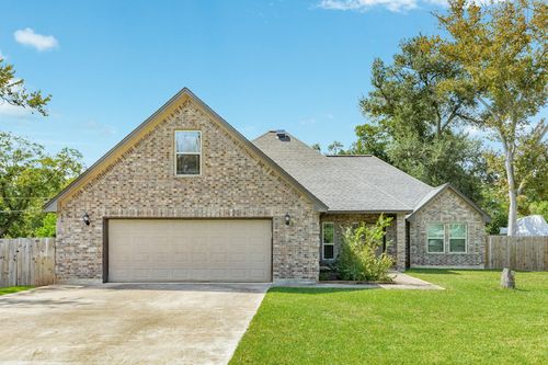 46 Ivy Ct, Jones Creek, TX, 77541-9718 | Card Image