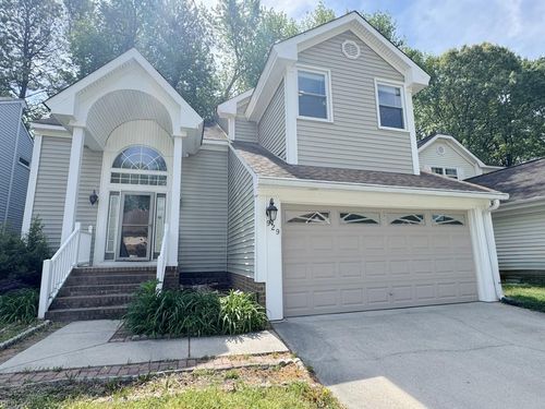 929 Thatcher Way, CHESAPEAKE, VA, 23320-8510 | Card Image