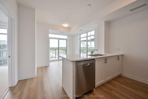 611-470 Dundas St E, Hamilton, ON, L8B2A6 | Card Image