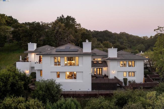 11 Leslyn Ln, House other with 5 bedrooms, 6 bathrooms and 2 parking in Lafayette CA | Image 59
