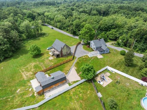 16 Morses Ln, Acushnet, MA, 02743-1802 | Card Image