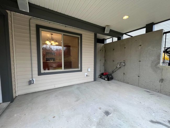 SUITE - 13863 Docksteader Loop, House other with 2 bedrooms, 1 bathrooms and null parking in Maple Ridge BC | Image 16
