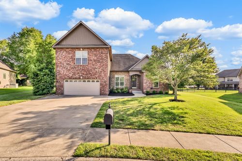 126 Parkland Cir, Clarksville, TN, 37043-6846 | Card Image