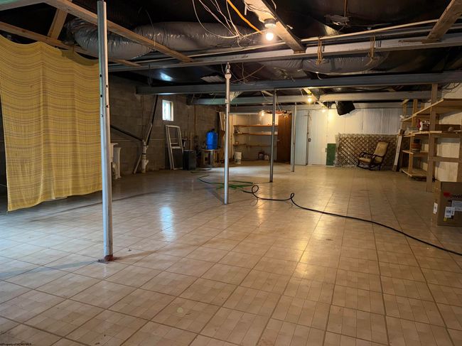 2610 Maple Spring Hwy, House other with 3 bedrooms, 3 bathrooms and 3 parking in Eglon WV | Image 20