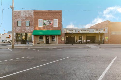 109 N Madison St, Marion, IL, 62959-2622 | Card Image