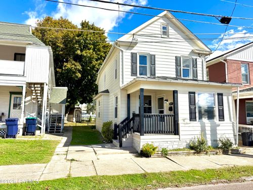 517 West St, Bloomsburg, PA, 17815-2123 | Card Image