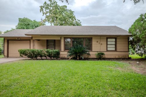 513 Frankie St, Wharton, TX, 77488-2903 | Card Image
