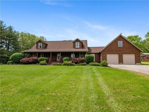 426 Bostic Rd, Gallipolis, OH, 45631-8518 | Card Image