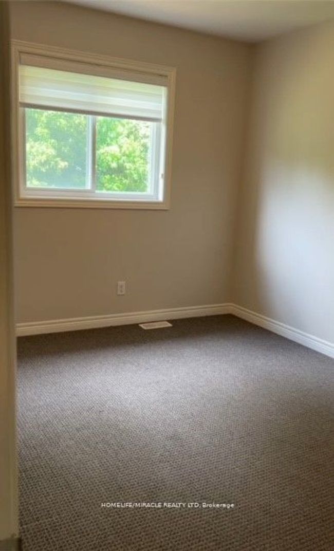 52 Haney Dr, House attached with 3 bedrooms, 3 bathrooms and 1 parking in Thorold ON | Image 14